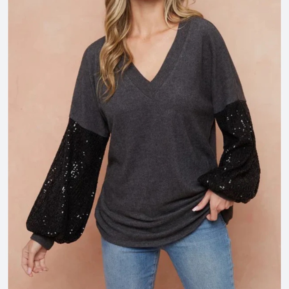 Lovely Melody Charcoal Sequin Tulip sleep blouse Size XLARGE New with tags